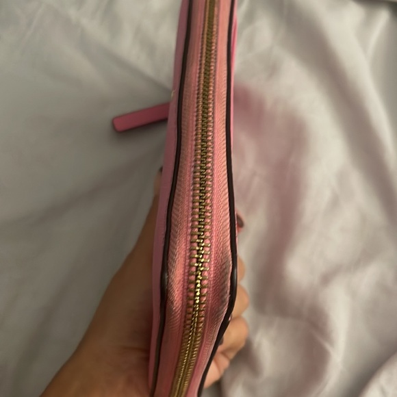 Kate spade pink wallet with many different compartments - Picture 6 of 6